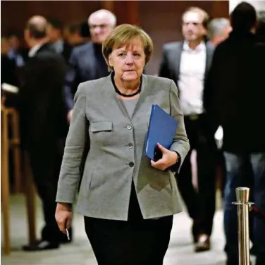  ?? (SEAN GALLUP/GETTY IMAGES)) ?? Angela Merkel, plus fragilisée que jamais.