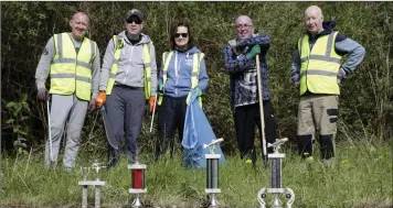  ??  ?? Paul O’Carroll, Aidan Hoey, Mary Hargaden, Austin Tuohy and Joe Roe on patrol with Bray Tidy Towns.