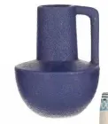  ?? ?? SCULPTED STYLE Amalfi Hogan earthenwar­e vessel with Blue glaze, $59.95, isalbi.com.au.