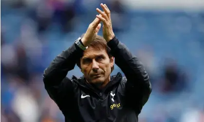  ?? ?? Antonio Conte has played down suggestion­s that Tottenham could compete for the title this season. Photograph: Jason Cairnduff/Action Images/Reuters