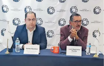  ?? /JAVIER ZAMBRANO ?? Espinosa Rueda dio a conocer que con este proyecto se construirá una vialidad que cruzará por cuatro municipios