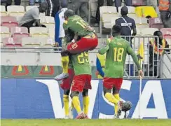  ?? // AFP ?? Camerún celebrando uno de los goles, ayer, ante Gambia