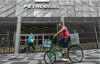  ?? Silvia Izquierdo / Associated Press file photo ?? Prosecutor­s said Rodrigo Berkowitz was among the former Petrobras employees accused of taking bribes from intermedia­ries tied to some of the world’s biggest commodity-trading firms.