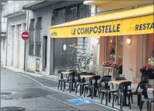  ??  ?? Le Compostell­e enclavé