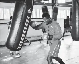  ??  ?? Julio César La Cruz es uno de los referentes del boxeo amateur de Cuba.