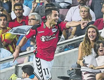  ?? FOTO: PEP MORATA ?? Ibai Gómez El delantero bilbaíno celebra el gol que marcó en el partido de Liga disputado en el Camp Nou