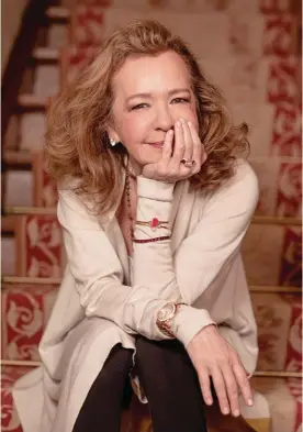  ??  ?? Caroline Scheufele, copresiden­ta de Chopard, directora artística de la firma y diseñadora, en 1993, del modelo Happy Sport .