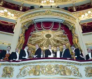  ??  ?? Palco reale I Cameristi della Scala che eseguirann­o l’opera