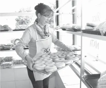  ?? ROBERTO RODRÍGUEZ ?? La venta de pan dulce baja hasta un 50% en temporada de calor /