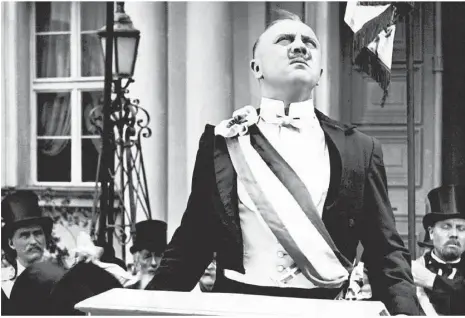  ?? Foto: © ZDF/DEFA ?? Untertanen­geist mit Kaiser-wilhelm-bart: Werner Peters spielt die Titelrolle in Wolfgang Staudtes Romanverfi­lmung (1951).