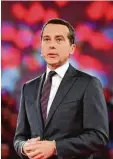  ?? Foto: dpa ?? Nicht nur farblich spektakulä­r: die Rede von Kanzler Christian Kern.