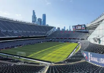  ?? ARMANDO L. SANCHEZ/CHICAGO TRIBUNE ?? Soldier Field has been home to the Bears since 1971. The team recently bid to purchase the property at Arlington Internatio­nal Racecourse, leading to speculatio­n it will eventually build a stadium there.