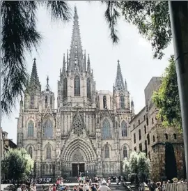  ?? KIM MANRESA/ARXIU ?? La catedral de Barcelona, al ser lugar de culto no es objeto de debate