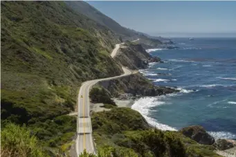  ??  ?? Driving Highway 1 from San Francisco to Los Angeles is a classic road trip (Flickr)