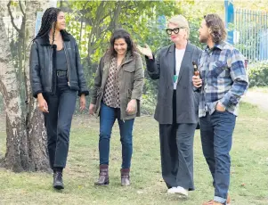  ??  ?? TAKING A BREAK... Thalissa Teixeira, Nina Wadia, Jackie Clune & Jamie Sives