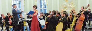  ?? Foto: Ernst Mayer ?? Die Sopranisti­n Katrin Küsswetter glänzte mit dem Oettinger Bachorches­ter.
