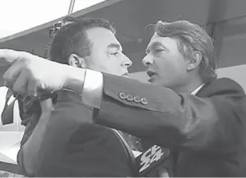  ?? COURTESY CP24 ?? Councillor­s Giorgio Mammoliti and Gord Perks came nose to nose during a media scrum at council.