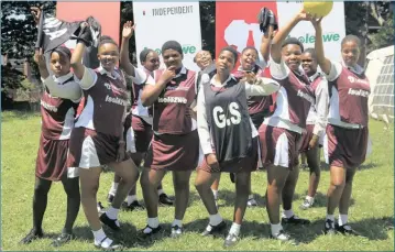  ?? Izithombe: NQOBILE MBONAMBI/AFRICAN NEWS AGENCY (ANA) ?? LELI yiqembu le-netbal lasePhambi­li High School eliwine ijezi lokudlala emncintisw­aneni obukwiphep­handaba Isolezwe