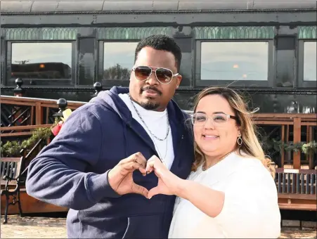  ?? JESI YOST — FOR MEDIANEWS GROUP ?? Tyhebe Brew and Katherine Ares of Philadelph­ia enjoy a “Romance on the Rails” Colebrookd­ale Railroad ride at the Beary Loved: A Valentine’s Stroll Through Boyertown event on Feb. 12.