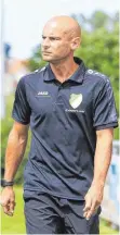  ?? FOTO: BODON ?? Erstes Spiel, erster Sieg: Patrick Hagg, neuer Trainer des TSV AachLinz.
