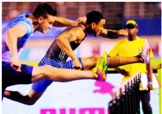  ?? FILE ?? Aleec Harris of the United States (right) wins the men’s 110 hurdles event ahead of Devon Allen at the Jamaica Internatio­nal Invitation­al Meet held at the National Stadium on Saturday, May 20, 2017.