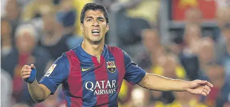  ?? FOTO: DPA ?? Überragend­e Saison mit Barça: Stürmer Luis Suárez hat – gemeinsam mit Lionel Messi und Neymar – den Torrekord in Spanien gebrochen.