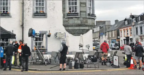  ?? 08_a24filmcre­w08 ?? Last year’s filming of Then Came You in Lochgilphe­ad.