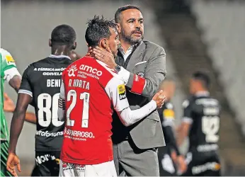  ?? ?? Abril foi doce para o Braga: Artur Jorge e Ricardo Horta receberam prémios da Liga