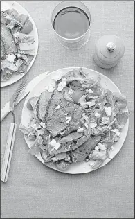 ?? Courtesy of American Diabetes Associatio­n and Tara Donne Photograph­y ?? Romaine Peppercorn- Steak Salad