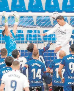  ?? EP ?? Varane remata de cabeza en el primer gol del Real Madrid