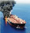 ?? FOTO: DPA ?? Im Golf von Oman geriet die „Front Altair“in Brand.
