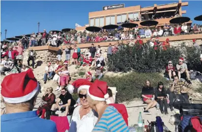 ?? Foto: Alex Watkins ?? Wird das Küstenamt die Weihnachts­sause von La Zenia genehmigen?