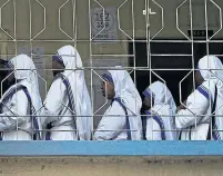 ?? BIKAS DAS/THE ASSOCIATED PRESS FILE PHOTO ?? Mother Teresa started the Missionari­es of Charity order in Kolkata in 1950 and it later set up hundreds of shelters in India.