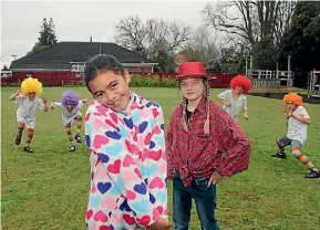  ?? REXINE HAWES ?? St Josephs School Matamata production cast Esther James, Talia Leggett, Peepi Kaukau, Maia Franklyn, Jackson Donderwink­el and Seth Schuler.