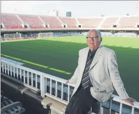  ??  ?? Jacint Borràs, en el Miniestadi El fútbol base fue una de sus dedicacion­es FOTO: CLAUDIO CHAVES