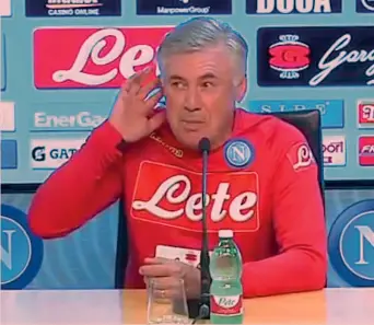  ?? IPP ?? La reazione di Ancelotti quando gli hanno chiesto dii commentare l’episodio di mercoledì a Torino