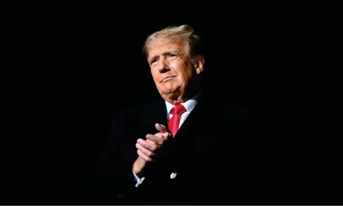  ?? Photograph: Gaelen Morse/Reuters ?? Donald Trump attends a rally to support Republican candidates ahead of midterm elections, in Dayton, Ohio, on 7 November.