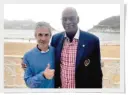  ??  ?? Bob Beamon estuvo presente en el primer Festival Internacio­nal de Cine de Atletismo (FICA) celebrado en San Sebastián. Un personaje con buen sentido del humor con el que me hizo ilusión coincidir.