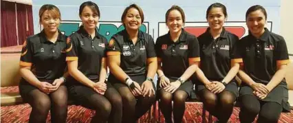  ??  ?? Skuad boling wanita negara diketuai Shalin Zulkifli selepas menewaskan Singapura pada saingan final Kejohanan Boling Dunia di Las Vegas, semalam.