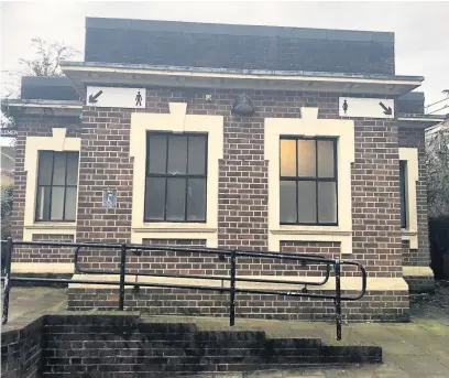  ?? PICTURES: PAUL FOSH AUCTIONS ?? The former public toilet block in Derwen Road, Bridgend