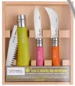  ??  ?? Containing a blade saw, pruning knife and gardening knife, this kit has all you need for tidying and propagatin­g this autumn, £46, Isabel Haines
