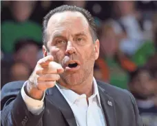  ?? MATT CASHORE, USA TODAY SPORTS ?? Notre Dame basketball coach Mike Brey, above, can relate to football’s turnaround with Brian Kelly.
