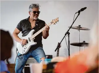  ?? Ethan E. Rocke/contributo­r ?? Ruben Vela and his band play a “birthday bash” show May 5 at Harmon’s Barbecue in Cibolo. For four decades, he’s blazed a musical legacy as “Ruben V,” with his blend of blues, Latin and rock.