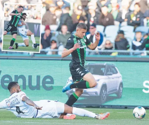  ?? Pictures: ALAN BARBER ?? GOOD START: Western United defender Dylan Pierias made a lively attacking debut after coming on as a substitute against Perth Glory at GMHBA Stadium, Inset: Besart Berisha and Perth’s Osama Malik go head to head.