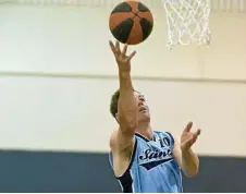  ??  ?? Joel Seaby, under the basket during last week’s lost to Warwick, had another solid outing with 15 points for the Saints.