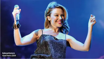  ?? ?? Kylie performs in Hyde Park in 2009 ★★★