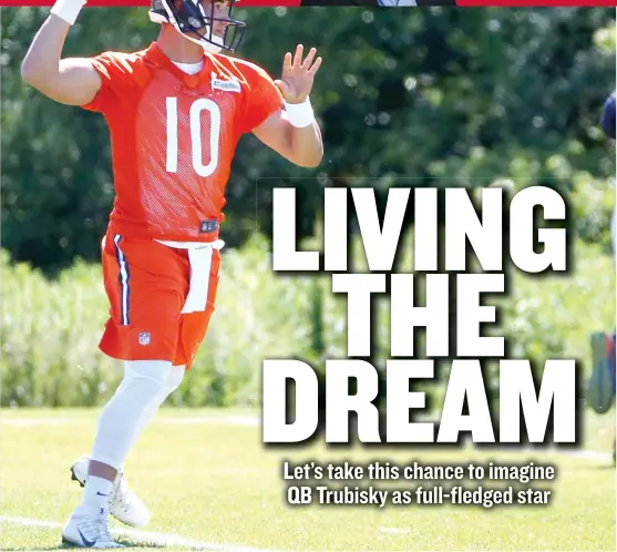  ?? | NAM Y. HUH/ AP ?? Bears rookie quarterbac­k Mitch Trubisky, the second pick in the draft, prepares to pass during a practice Tuesday at organized team activities at Halas Hall.