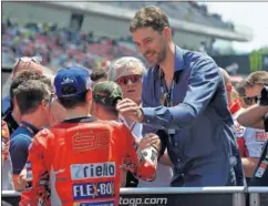  ??  ?? INVITADO DE ALTURA. Pau Gasol estuvo presente en Montmeló.