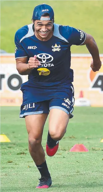  ?? Picture: SHAE BEPLATE ?? RIGHT TIME: Cowboys recruit Te Maire Martin at his first training session.