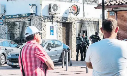  ?? EFE ?? Una imagen del bar de Castrillo-Tejeriego donde en la madrugada de ayer domingo se produjeron los disparos